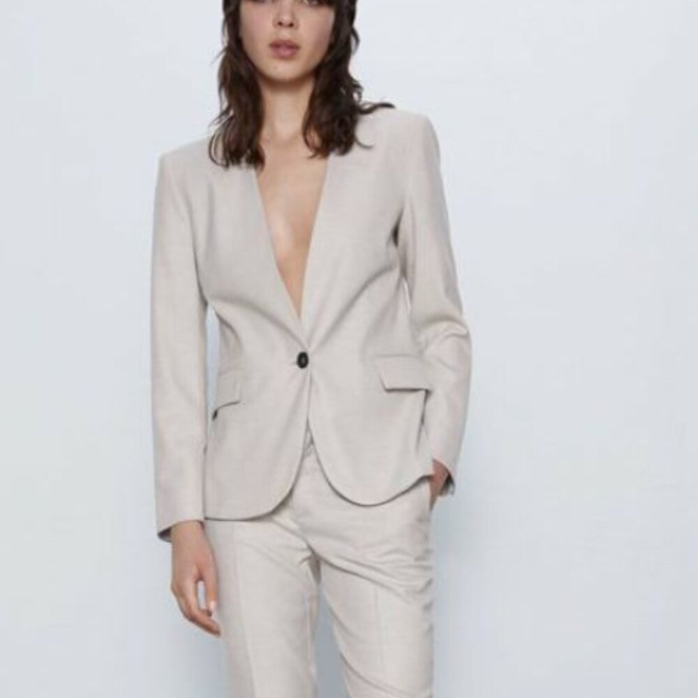 Zara tailored blazer size 2 NWT